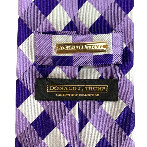 Donald Trump Signature 100% Silk Neck Tie - Picture 3 of 5